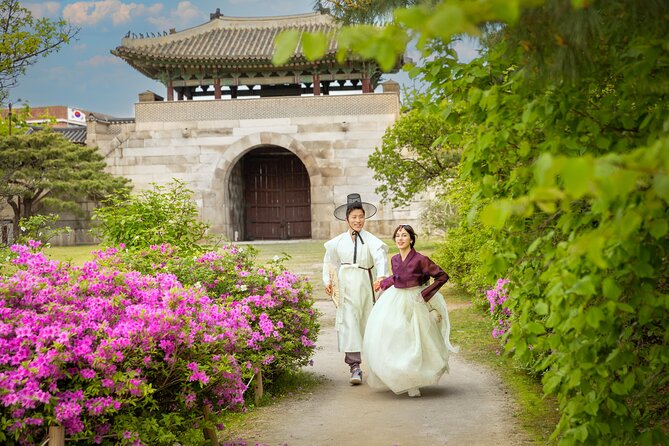 Hanbok Private Photo Tour at Gyeongbokgung Palace - Booking Information and Pricing Details