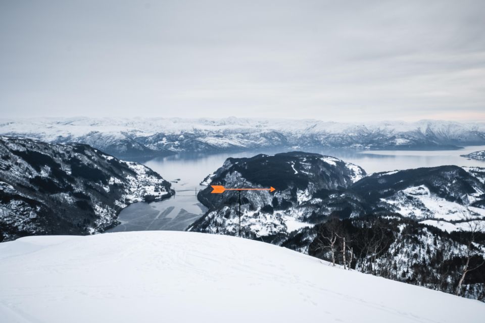 Hardangerfjord: Exclusive Snowshoe Hike With Majestic Views - Snowshoeing Route