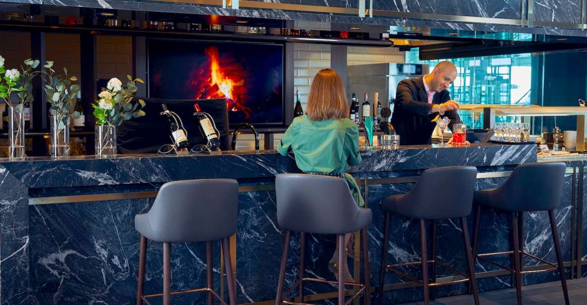 Helsinki Airport (HEL): Premium Lounge Entry - Common questions