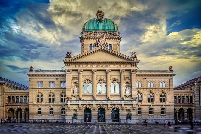 Highlights & Hidden Gems of Bern: Small Group Guided Walking Tour - Common questions