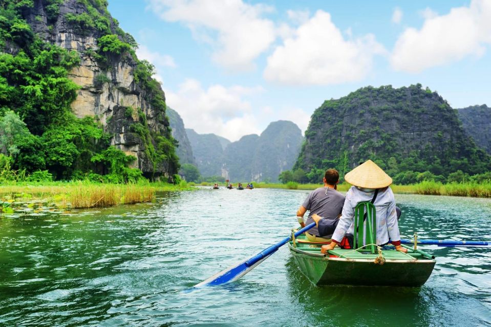 Hoa Lu, Mua Cave and Trang An Small-Group Boat Tour - Common questions
