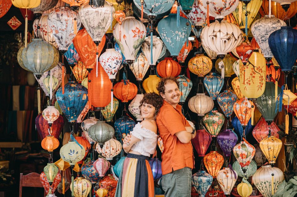 Hoian: Walking Around Oldtown With Professional Photographer - Background