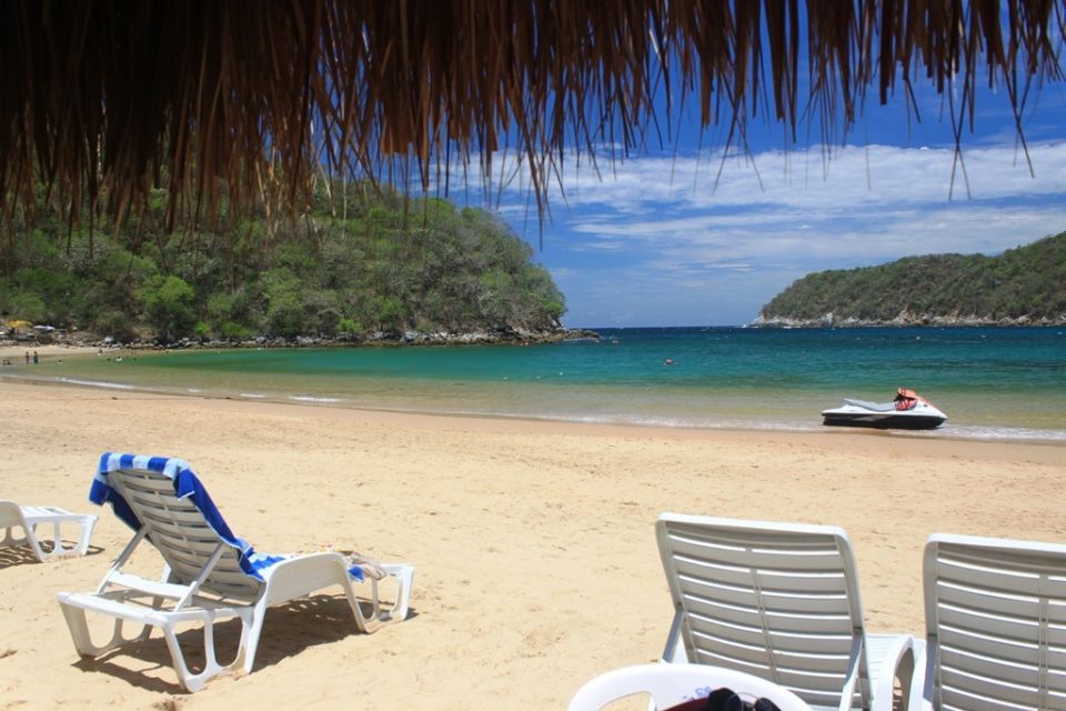 Huatulco: Bays of Huatulco Boat Tour - Common questions