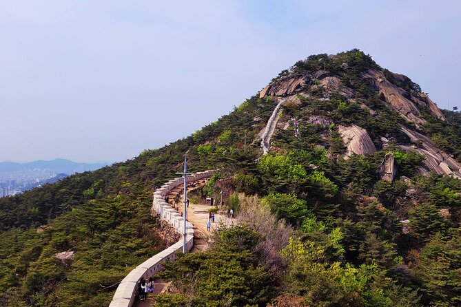 Inwangsan Mountain and Hanyangdoseong Fortress Nightime Hike  - Seoul - Common questions