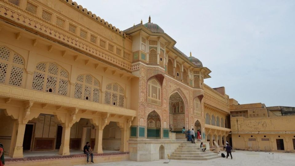 Jaipur : Private Full Day City Guided Tour - Private Transportation and Pickup Details