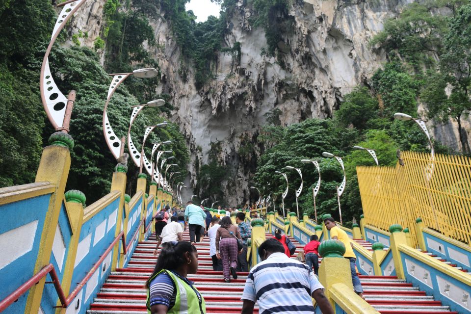 Kuala Lumpur: Private Tour to the Batu Caves - Common questions