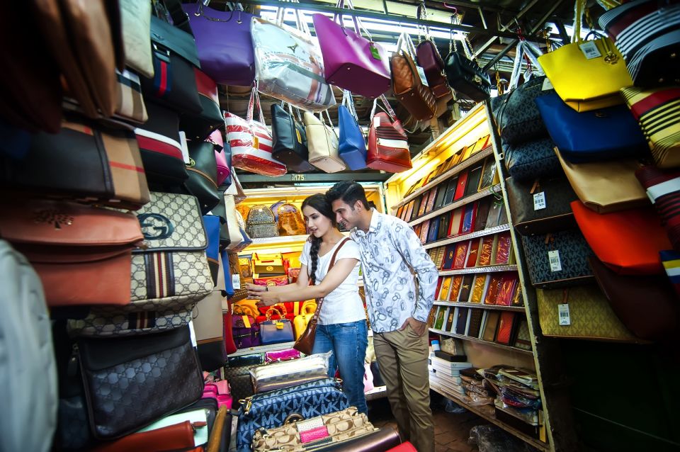 Kuala Lumpur: Street Market Exploration & Shopping Tour - Tour Highlights