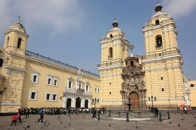 Lima Walking City Tour With Catacombs Visit (Transport Included) - Traveler Experience