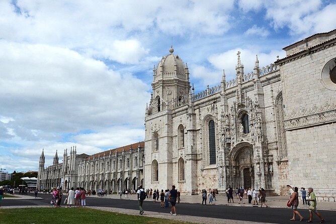 Lisboa: Old Town, New Town & Belem Private Full Day Tour - Booking and Pricing Information