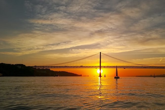 Lisbon Best Sunset Sailing Cruise - 2h Small Group Tour, With a Drink Included - Common questions