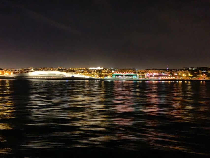 Lisbon: Sailing Tour by Night - Sailing Tour Benefits