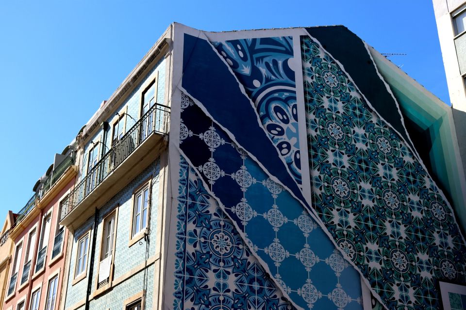 Lisbon: Street Art and Historical Walking Tour - Must-See Stops