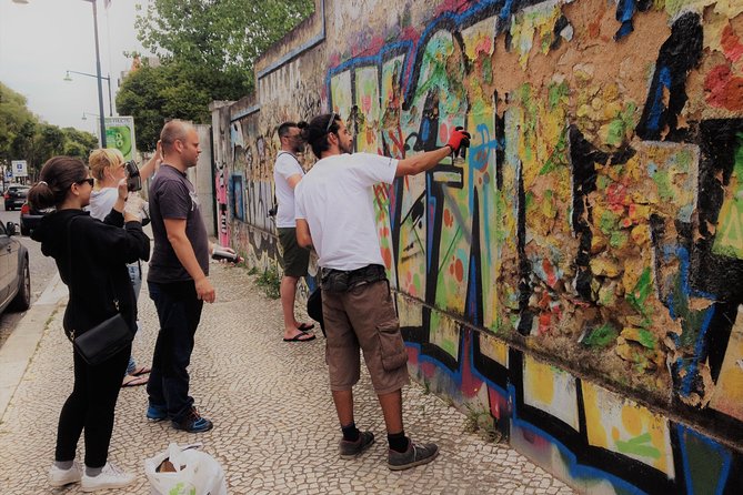 Lisbon Street Art Tour - Uncovering Hidden Gems in Street Art