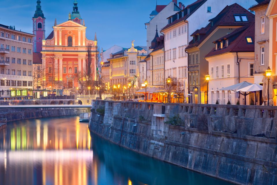 Ljubljana: First Discovery Walk and Reading Walking Tour - Scheduling Information