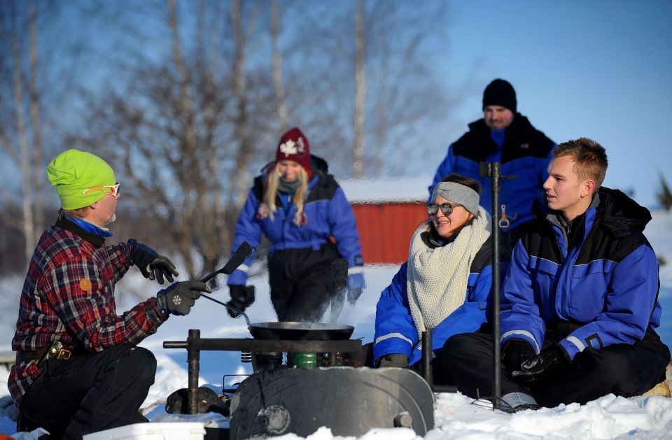 Luleå : Snowmobile - Forest and Ice Nature Tour 2h - Common questions