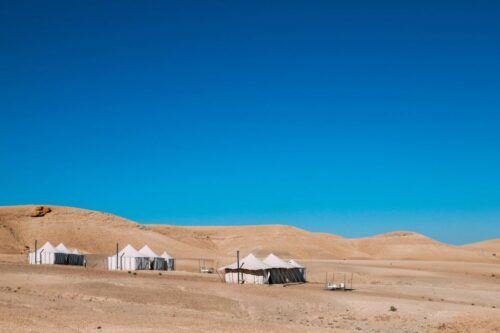 Magical Dinner In Agafay Desert and Sunset From Marrakech - Accessibility and Live Tour Guides