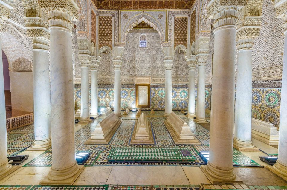 Marrakech: Bahia Palace, Saadian Tombs, and Medina Tour - Common questions