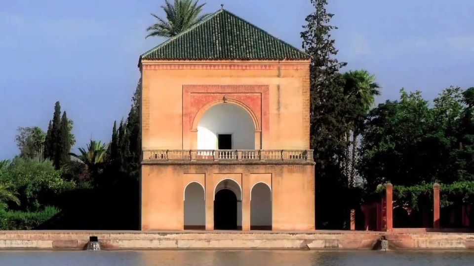 Marrakech: Menara, Secret Gardens Tour With Camel Ride - Tour Itinerary