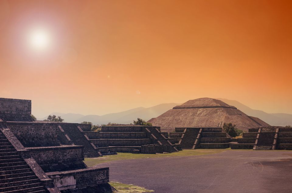 Mexico City: Afternoon Tour to Teotihuacan - Transportation and Guide Quality