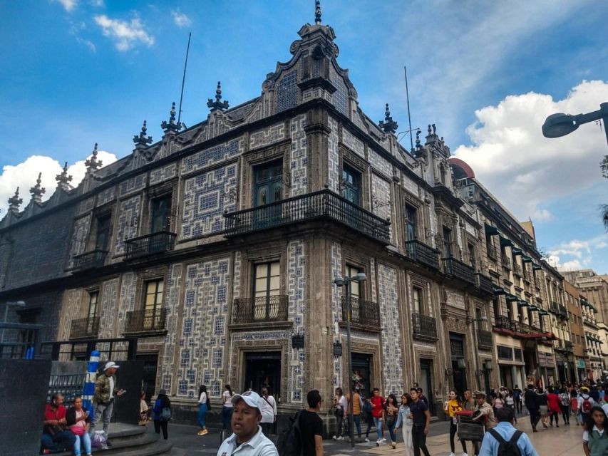 Mexico City Tour: Walk the Iconic Historic Center - Common questions