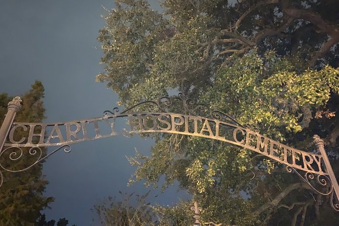 New Orleans Cemetery and Paranormal Investigation Bus Tour - Paranormal Encounters