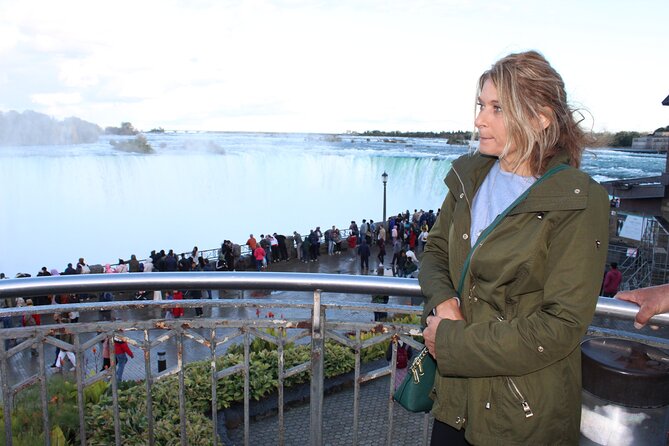 Niagara Falls Evening Lights Tour With Skylon Tower Dinner - Tour Details