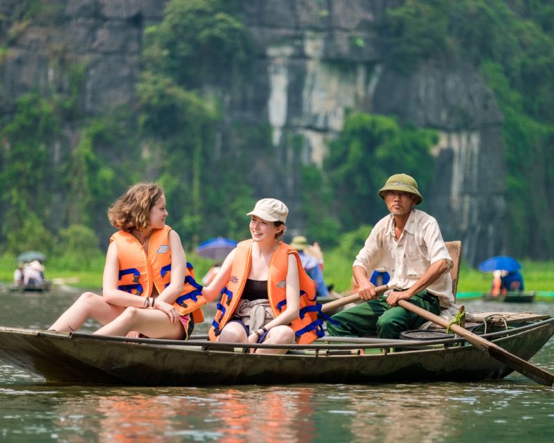 Ninh Binh: Hoa Lu & Trang an & Hang Mua With Small Group - Climbing Mua Cave and Cycling