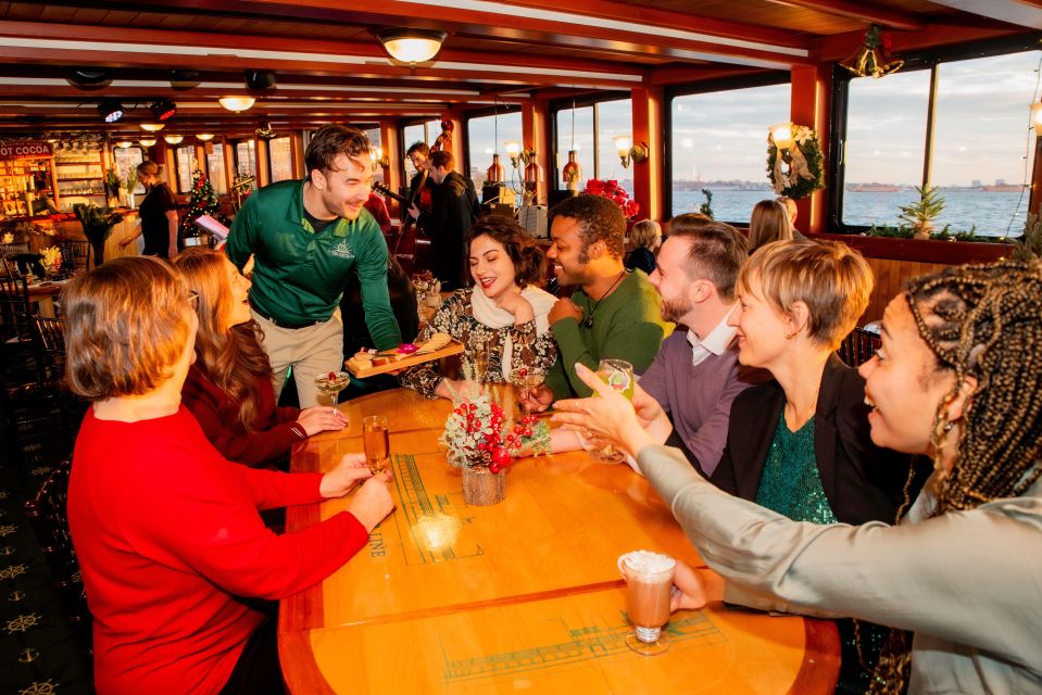 NYC: Sightseeing Holiday Cruise With Drink - Directions