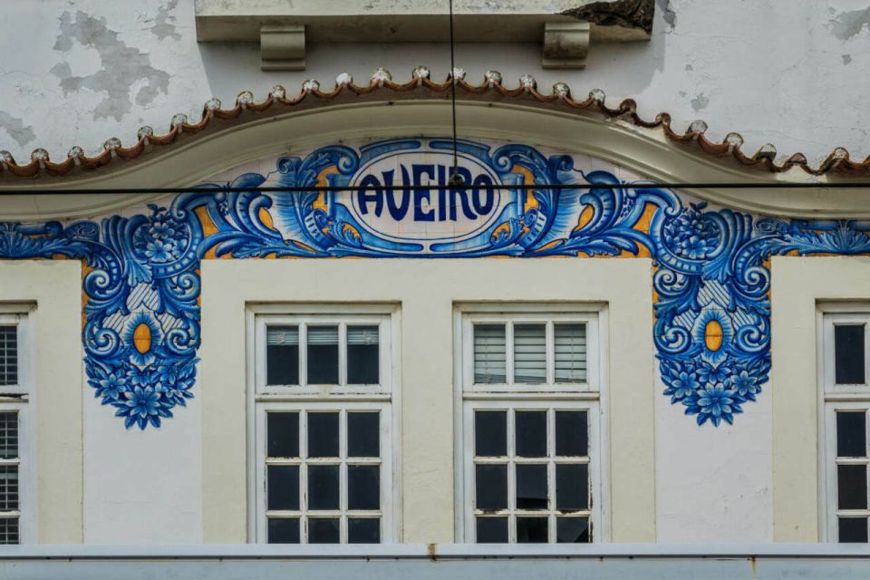 Oporto, Braga, or Guimarães: Coimbra and Aveiro Private Tour - Directions
