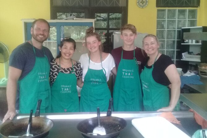 Organic Thai Cooking Class and Market Tour in Phuket - Common questions