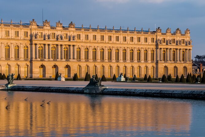 Palace of Versailles and Gardens by Bus From Paris - Common questions