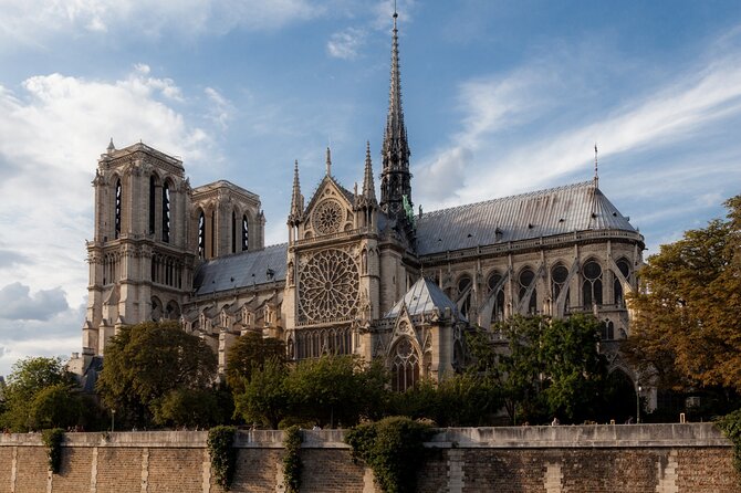 Paris Highlights Self Guided Scavenger Hunt and Walking Tour - Notre Dame Cathedral