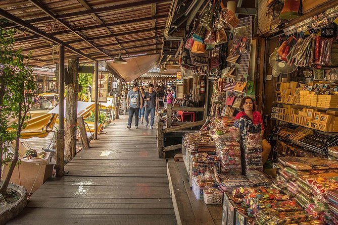 Pattaya Floating Market With Free Pattaya Landmarks Tour - Additional Tour Information