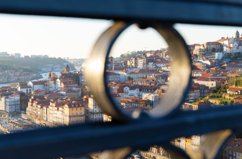 Photo Tour Porto: Walking Tour With Professional Photoshoot - Professional Photoshoot Experience