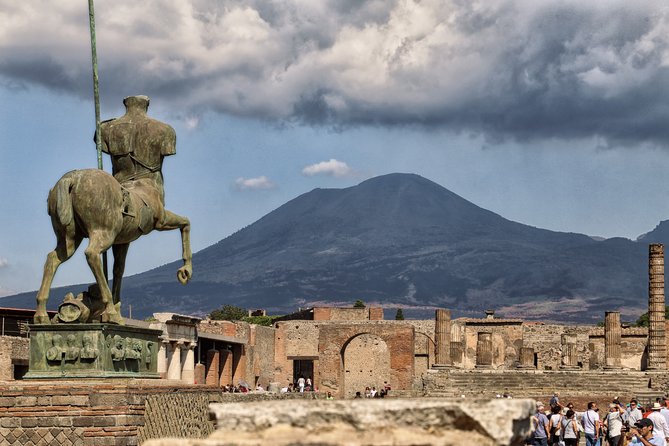 Pompeii Small-Group Tour With Transfer From Naples - Common questions