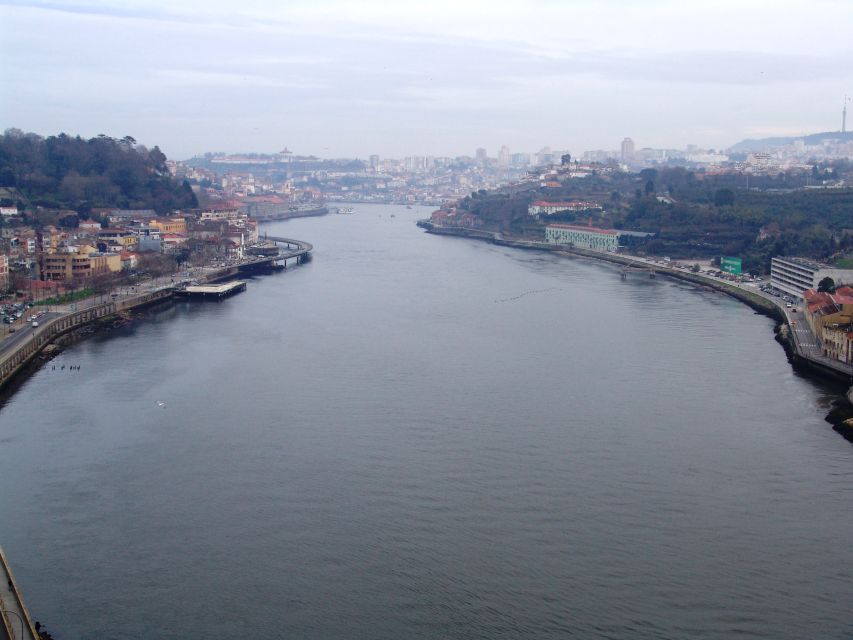 Porto: Private City Tour in Convertible Car With Transfers - Directions