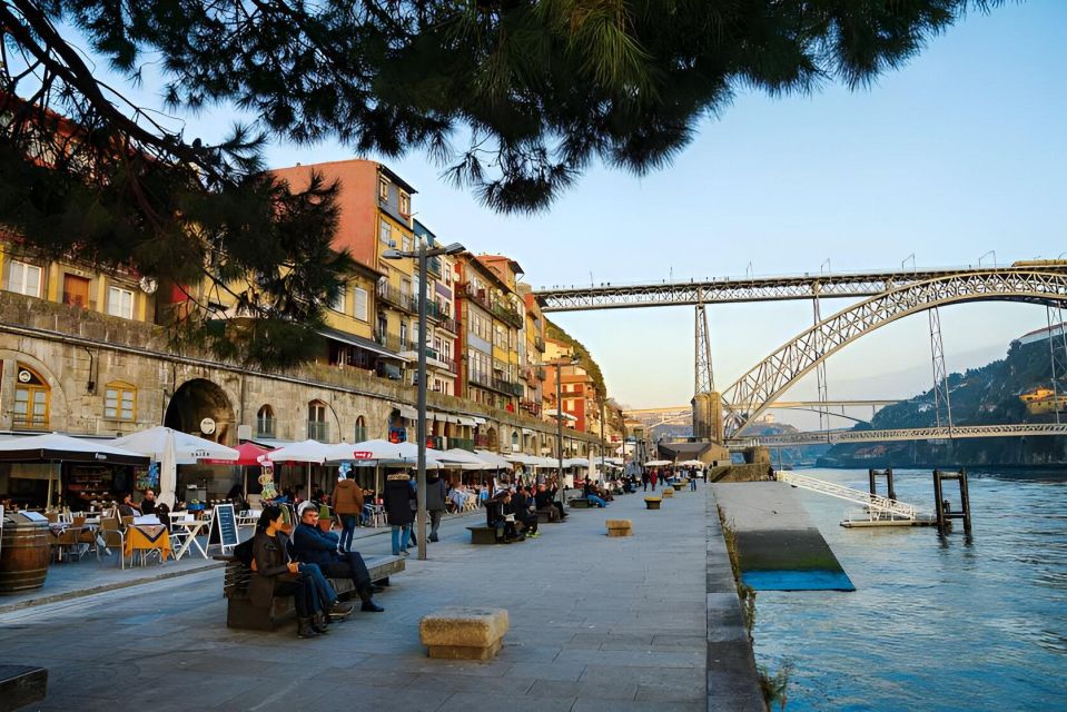 Porto Ribeira and Highlights Private Walking Tour - Common questions