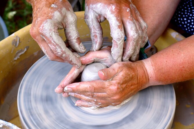 Pottery Workshop Class in the Algarve - Common questions