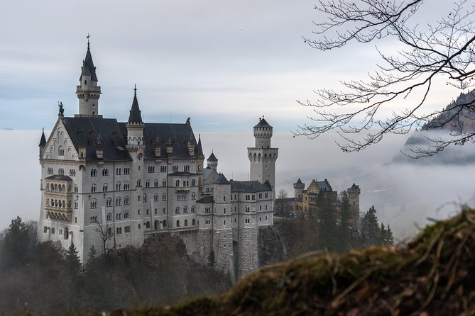 Private Castle Tour From Munich: Neuschwanstein, Hohenschwangau, and Linderhof - Common questions