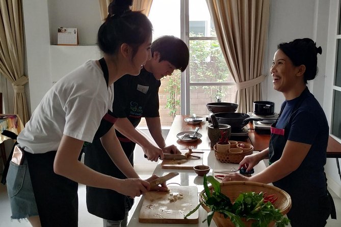 Private Customizable Thai Cooking Class - Location and Duration