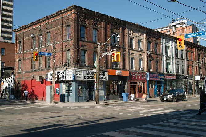 Private Food Tour in Old Toronto With St Lawrence Market - Licensed Tour Guide - Common questions