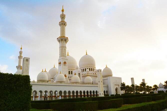 Private Full Day Tour Abu Dhabi City, Grand Mosque & Palace - Common questions