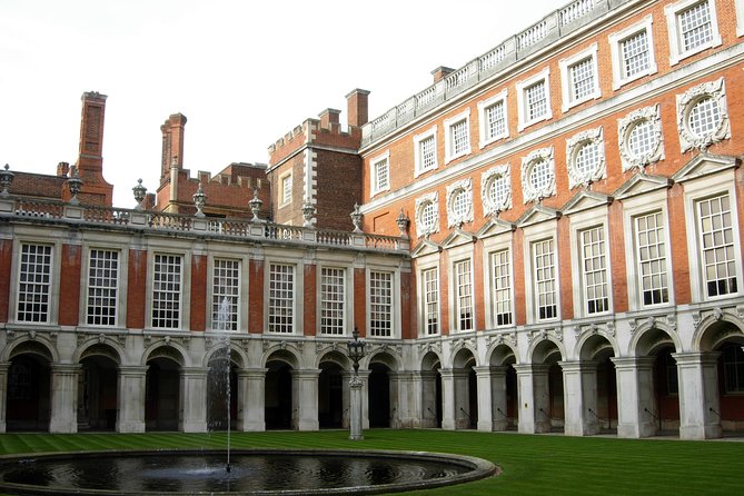 Private Full Day Tour of Windsor Castle and Hampton Court Palace From London - Common questions
