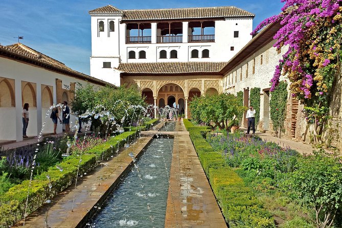 Private Granada Day Trip Including Alhambra and Generalife From Seville - Insightful Customer Reviews