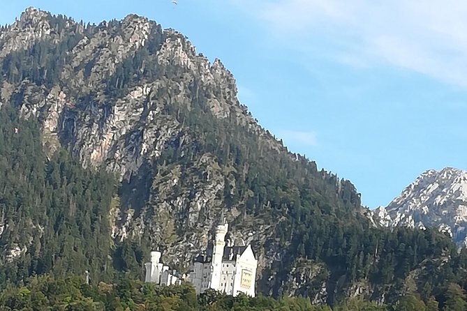 Private Group Tour From Garmisch-Partenkirchen to Neuschwanstein and Linderhof Castle - Booking Confirmation and Accessibility
