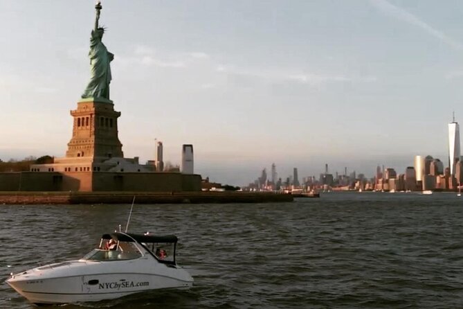 Private Luxury Daytime Boat Tour in New York City - 2 Hour - Common questions