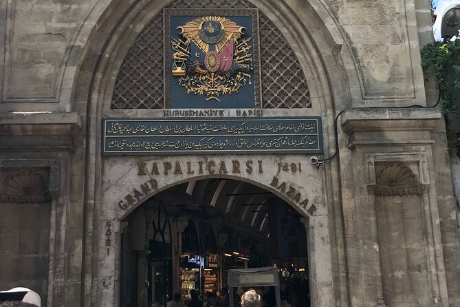 Private Shopping in Grandbazaar of Istanbul With Local Friend - Key Points