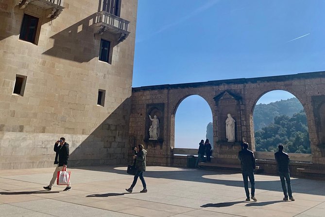 Private Tour: Montserrat and Cava Visit - Expert-Led Experiences