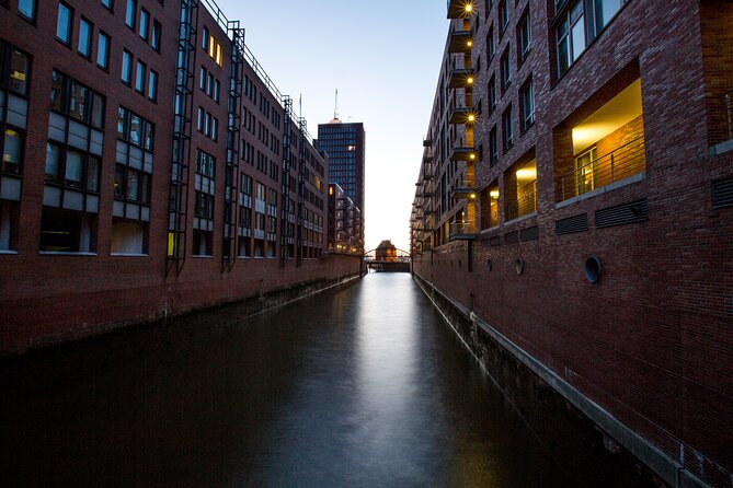 Private Tour: Speicherstadt and HafenCity Walking Tour in Hamburg - Common questions