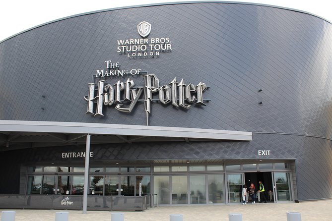 Private Transfer: Central London to Harry Potter Warner Bros Studio in Leavesden - Common questions